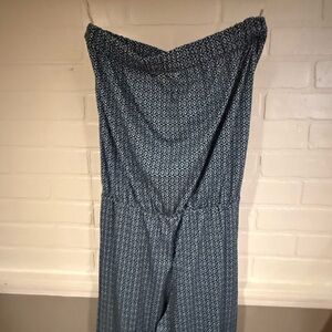 Summer Here You Come…Strapless Geometric Romper - Navy Blue